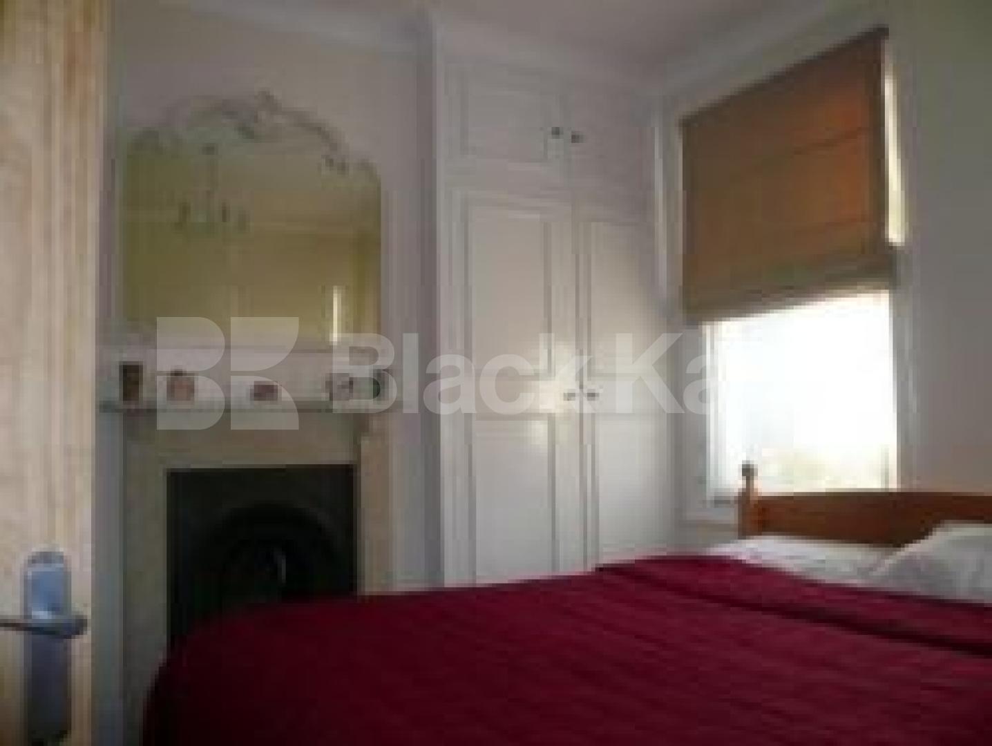 			4 Bedroom, 1 bath, 1 reception House			 Muswell Hill Place, MUSWELL HILL N10